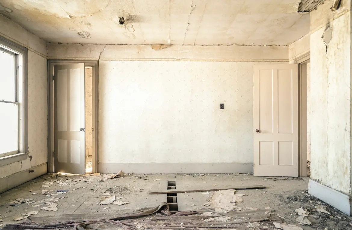 Waste disposal crew managing a cleanout project in Mililani Town